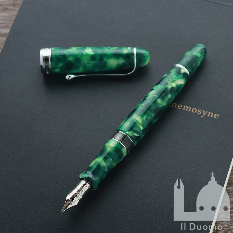 アウロラ　限定生産品 　ラビリント　万年筆