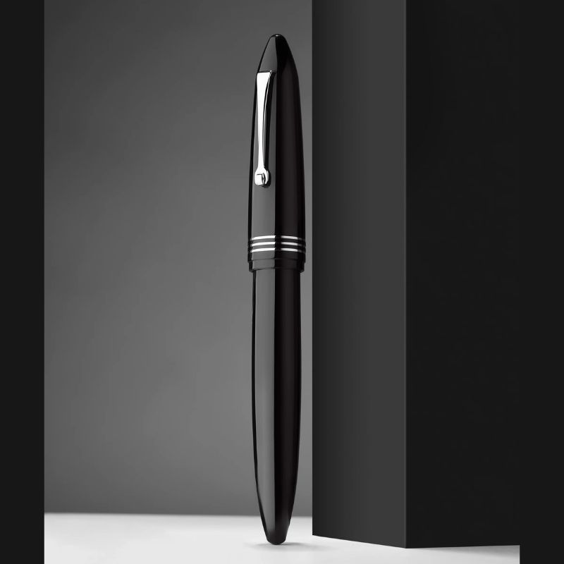 レオナルド　フローレ　ノッテ・ディ・フローレ　万年筆