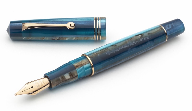 ハワイブルー　万年筆　スチールニブ（ロジウム/ゴールド/ローズゴールドトリム）　Fountain　Leonardo　Momento　Zero　Hawaii　Pen　レオナルド　モーメントゼロ