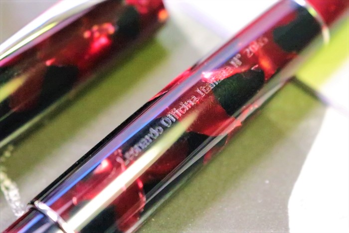 レオナルド モーメントゼロ レッドHT 万年筆