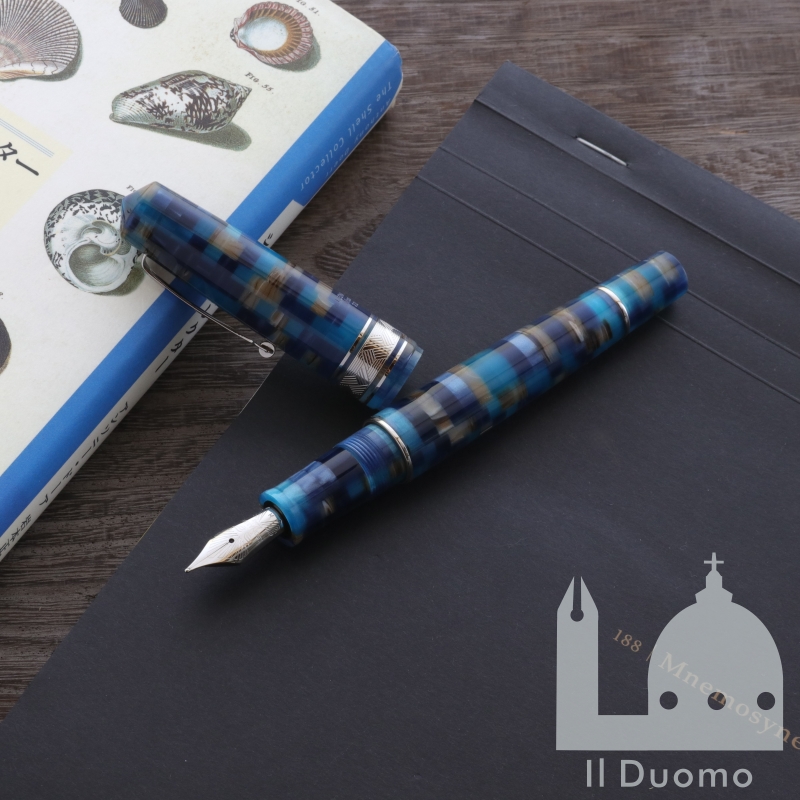 レオナルド モザイコ ハワイ 万年筆 スチールニブ（ゴールド