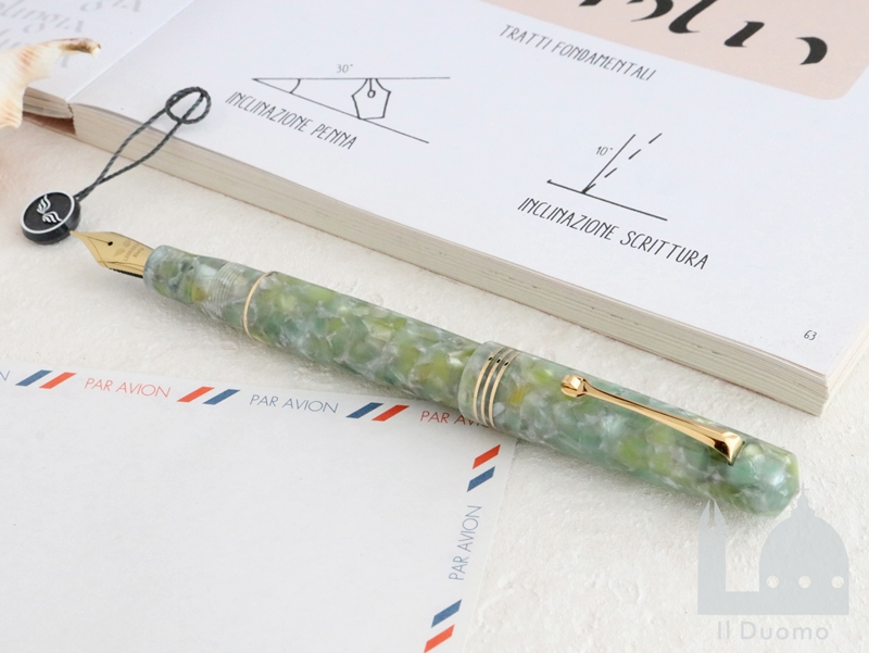 レオナルド　モーメントゼロ　ジェイド　万年筆　14Kニブ（ゴールド/シルバートリム）　Leonardo Momento Zero Verde Giada Fountain Pen