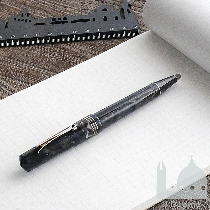 レオナルド モーメントゼロ　ホルン　ボールペン