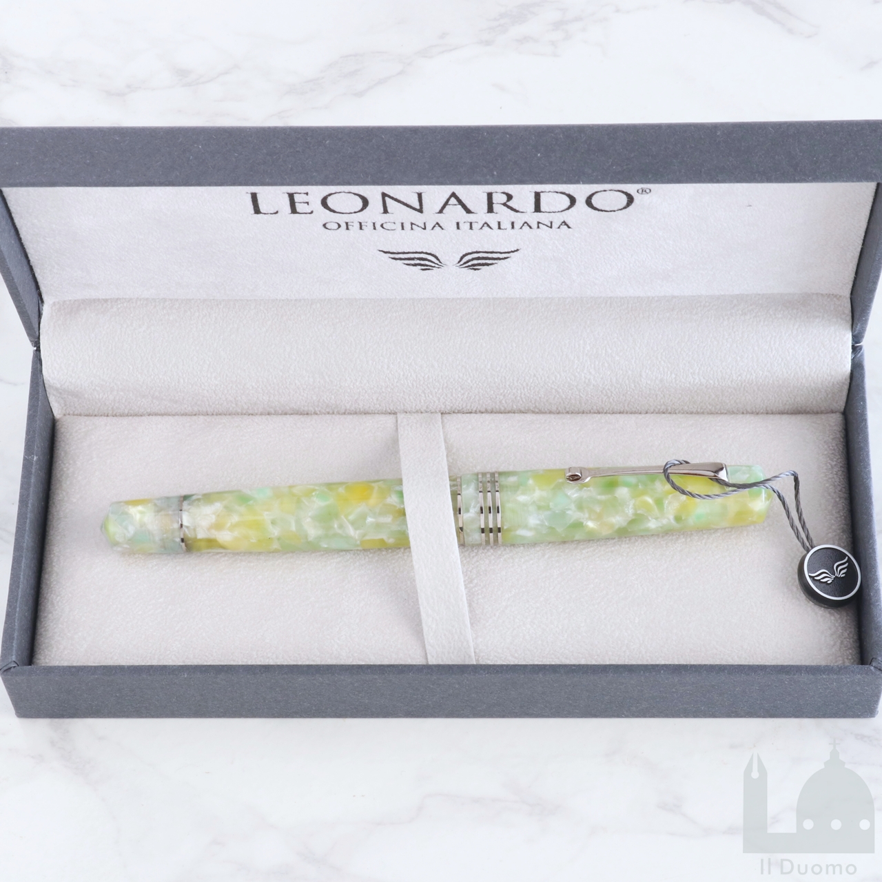 レオナルド モーメントゼロ ジェイド 万年筆 スチールニブ（ゴールド