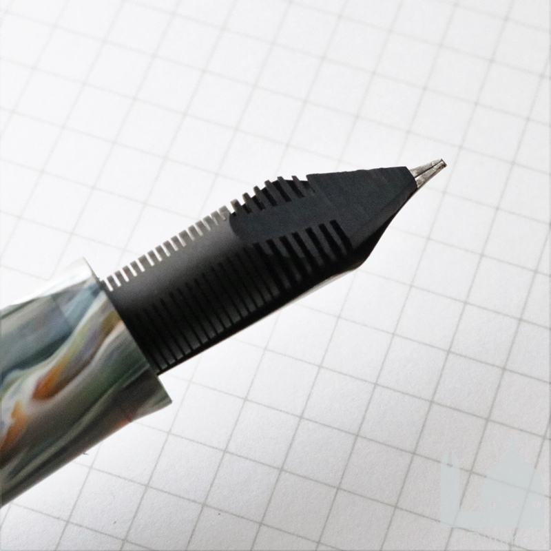 レオナルド　限定生産品　モーメントゼログランデ　プライマリーマニピュレーション　万年筆　#8 チタンニブ
