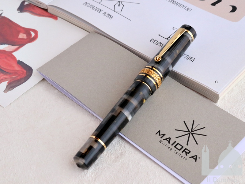 マイオーラ　限定生産品　アルファ　K　オログリージョ　万年筆