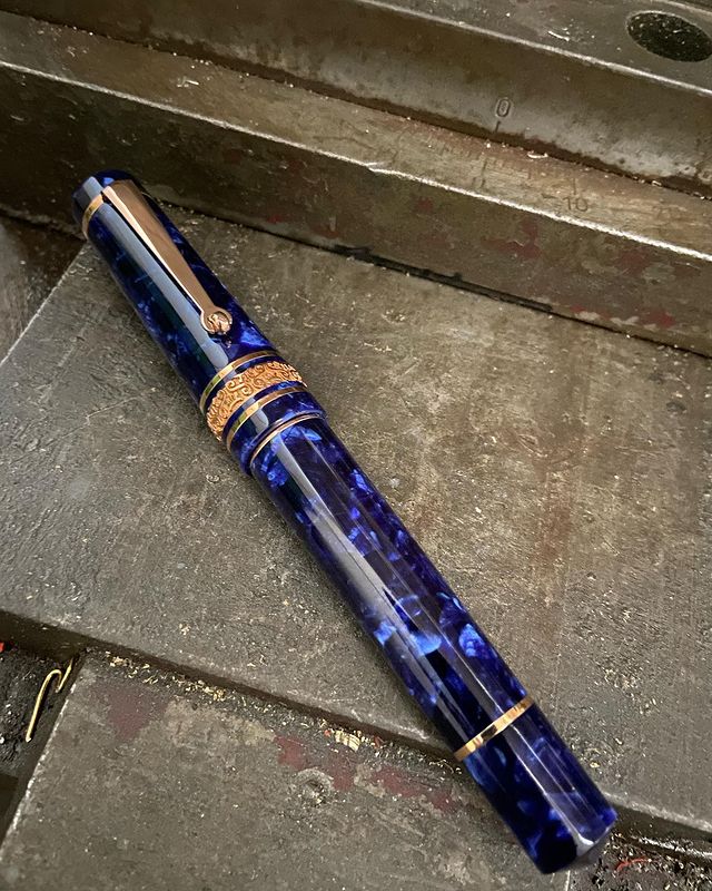 マイオーラ 限定生産品 アルファ カプリ ローズゴールドトリム 万年筆