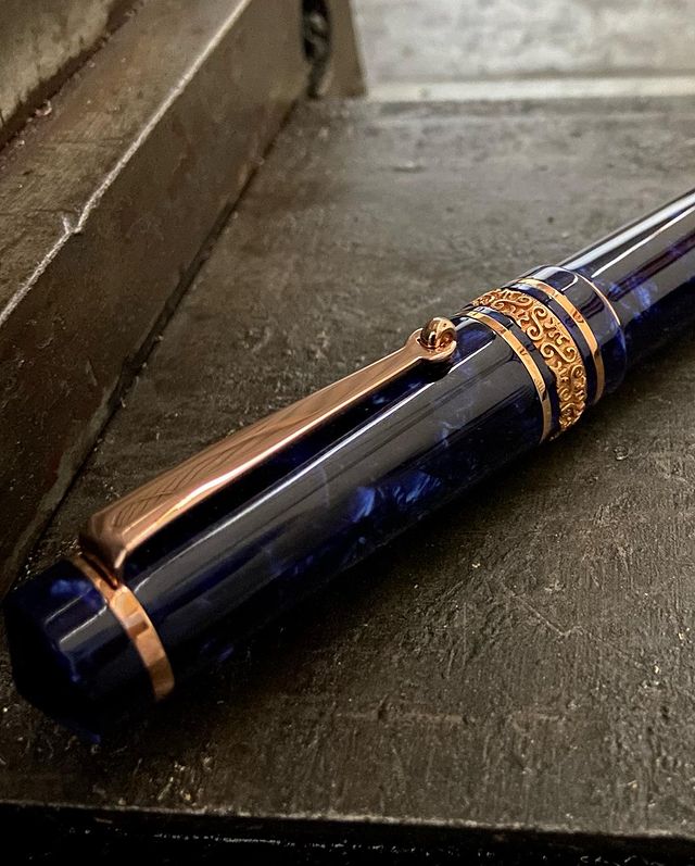 マイオーラ 限定生産品 アルファ カプリ ローズゴールドトリム 万年筆
