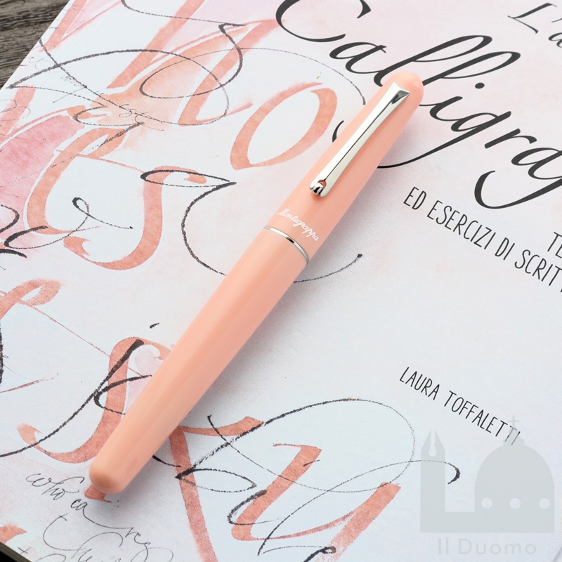 モンテグラッパ　エルモ01　ピーチファズ　万年筆