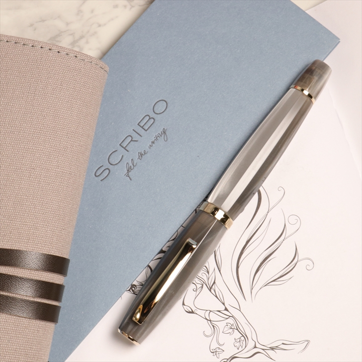 スクリーボ 限定生産品 フィール ジョルノ 万年筆?