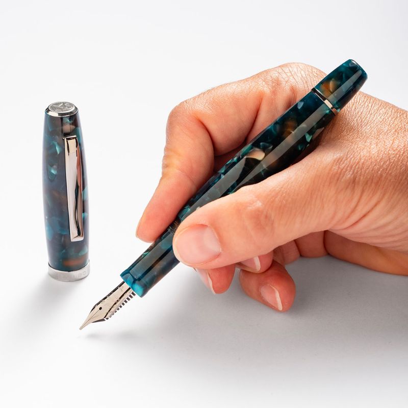 スクリーボ 限定生産品 ラ・ドッタ マヌ・スクリーベレ 万年筆